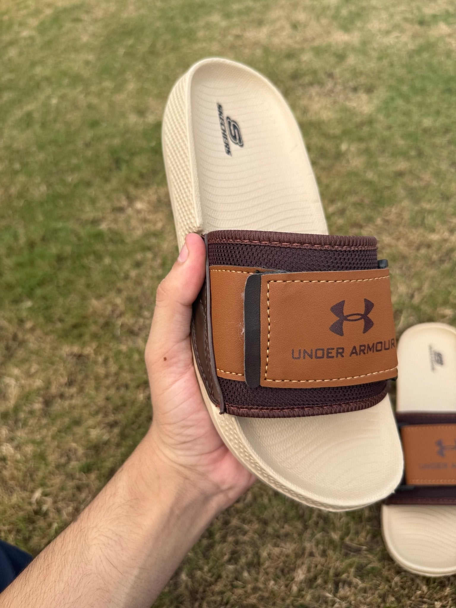 Luxury comfort slides - by Raahi - Raahi Pk